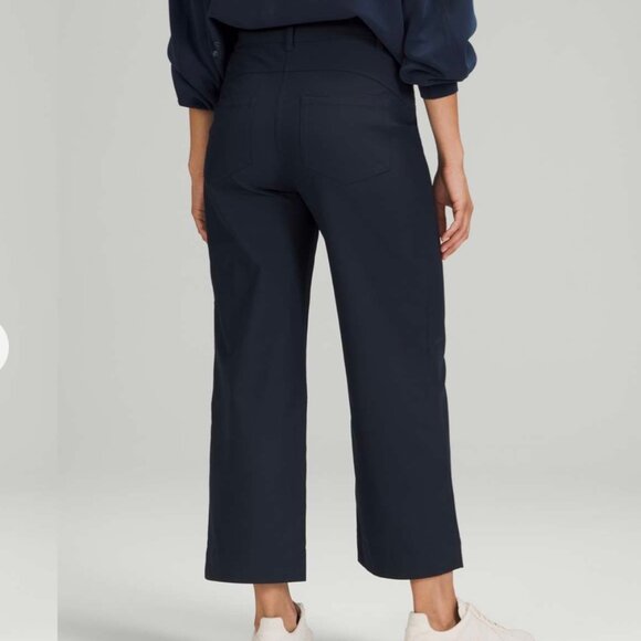 Lululemon City Sleek Wide Leg 7/8 Length Pants - Women's Size 30 - Navy Blue - Picture 2 of 10